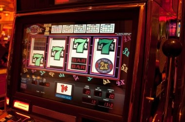 Live dealer interacting with players in French Roulette studio